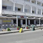 Zephyros 酒店