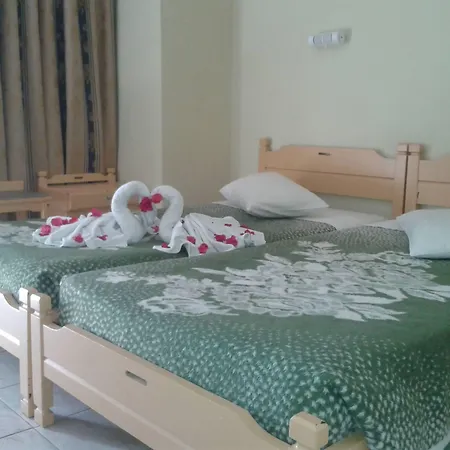 Hotell Zephyros 3*