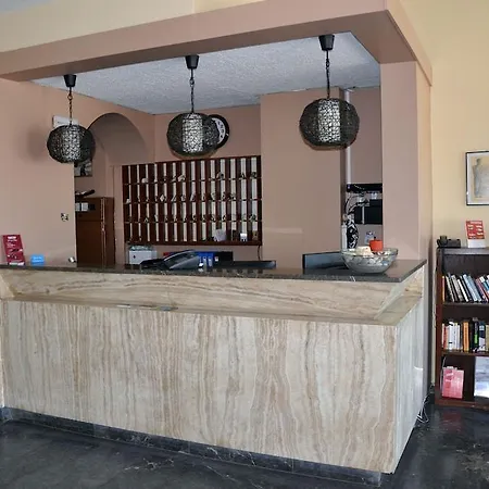 Hotel Zephyros 3*
