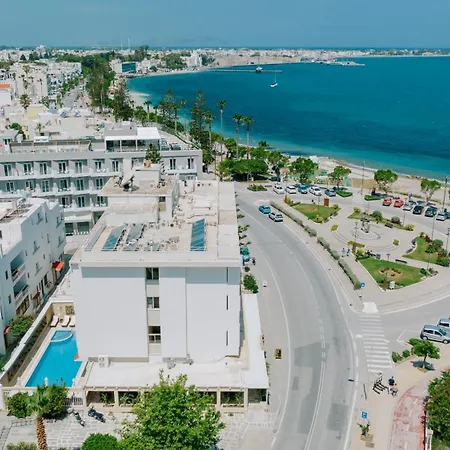 Zephyros 호텔 코스 타운