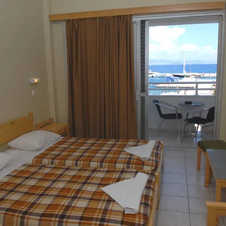 Hotell Zephyros 3*