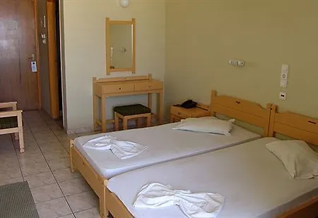 Hotell Zephyros 3*