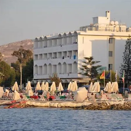Hotell Zephyros