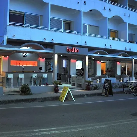 Zephyros Hotel 3*