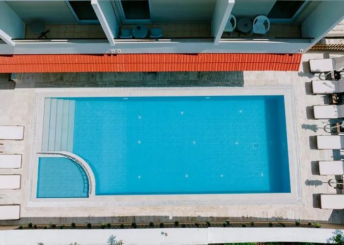 Zephyros Готель