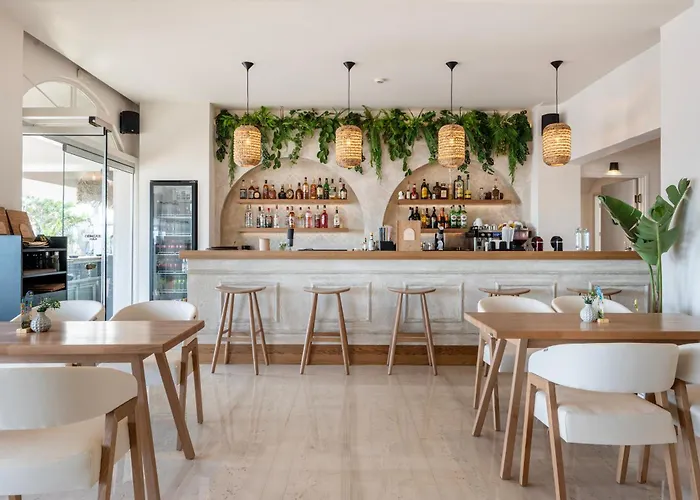 Zephyros Готель 3*