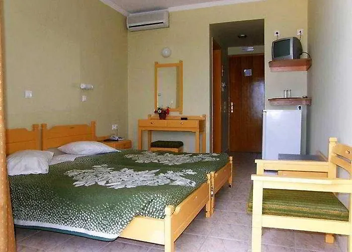 Zephyros Готель 3*